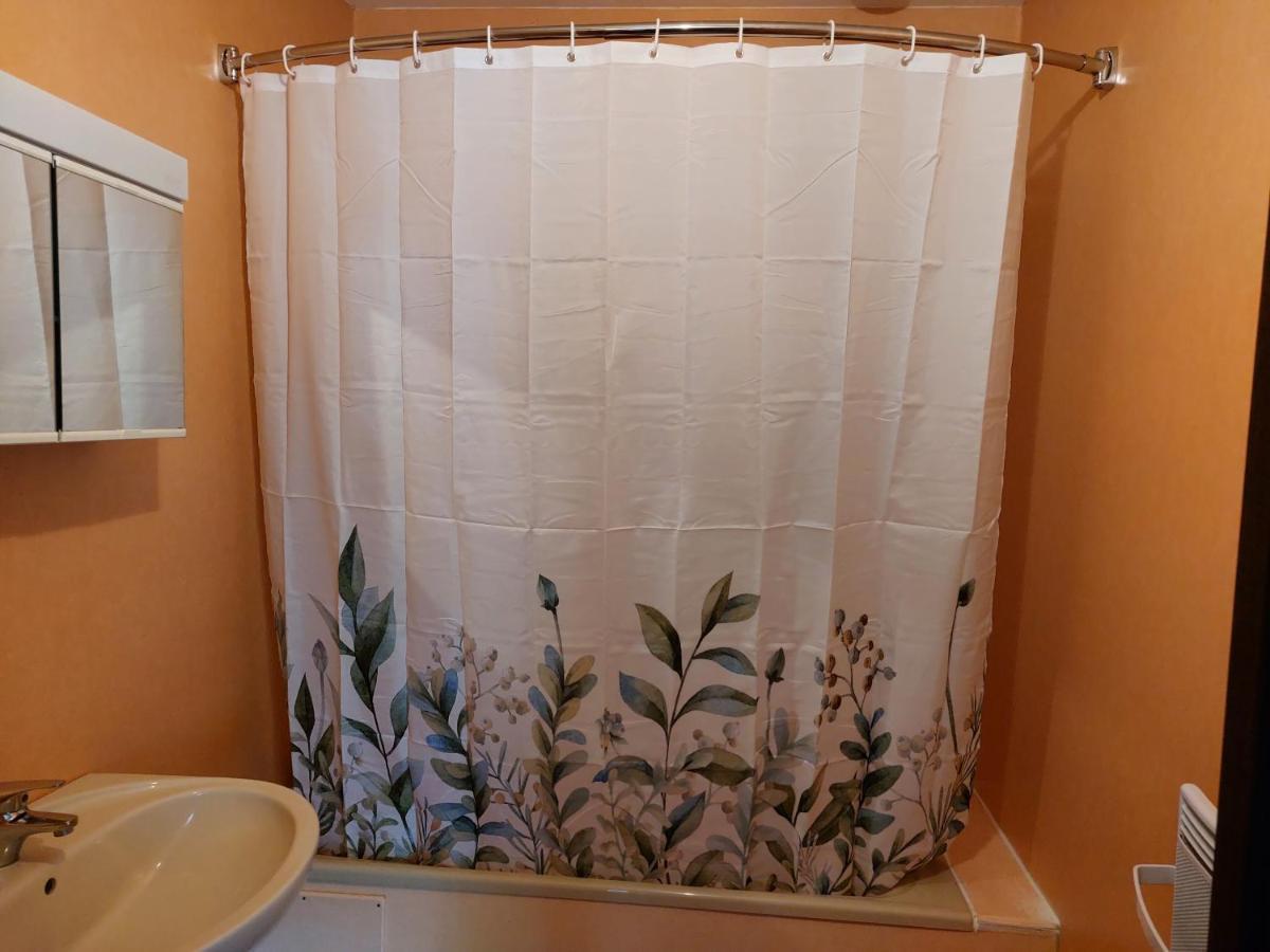 Chambre Familiale Treignac Ngoại thất bức ảnh